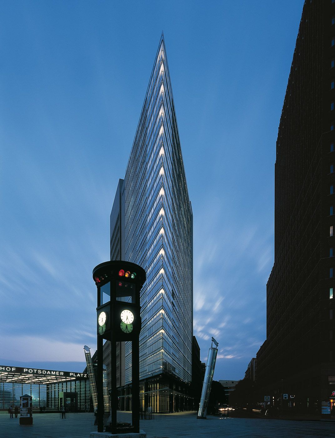 Potsadamer Platz 11 Berlin, Architektur von Renzo Piano; fotografiert von Vincent Mosch